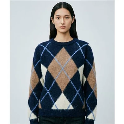 Argyle Sweater Cov poj niam
