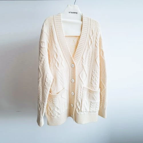 Poj niam Paj Rwb Knit Cardigan