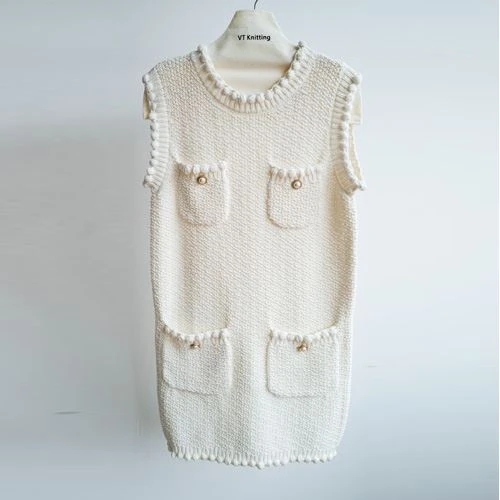 Poj niam V Neck Cable Sweater